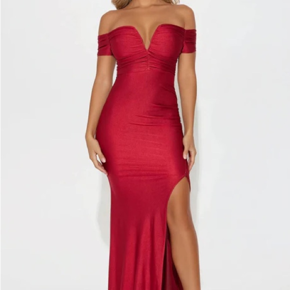 Fashion Nova Take A Look Gown - Burgundy